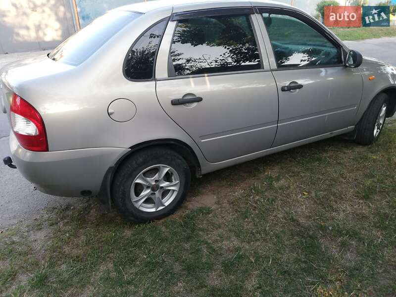 Седан ВАЗ / Lada 1118 Калина 2006 в Чернигове