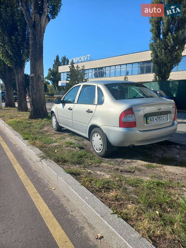 Седан ВАЗ / Lada 1118 Калина 2010 в Киеве фото 12 Седан ВАЗ / Lada 1118 Калина 2010 в Киеве