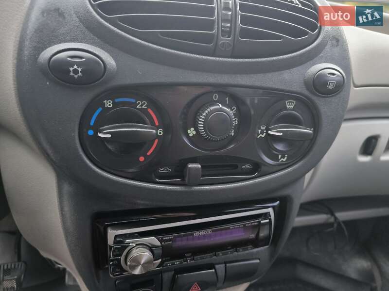 Седан ВАЗ / Lada 1118 Калина 2008 в Львове фото 16 Седан ВАЗ / Lada 1118 Калина 2008 в Львове