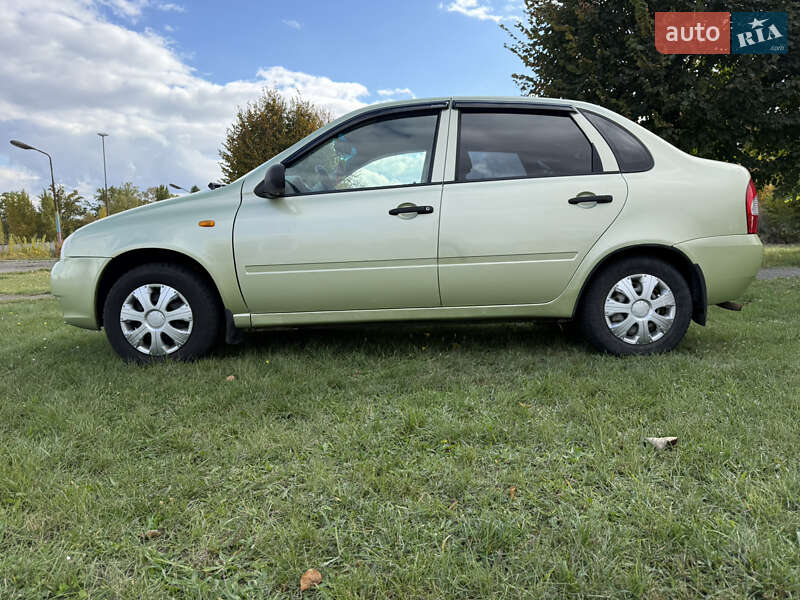 Седан ВАЗ / Lada 1118 Калина 2006 в Ладыжине