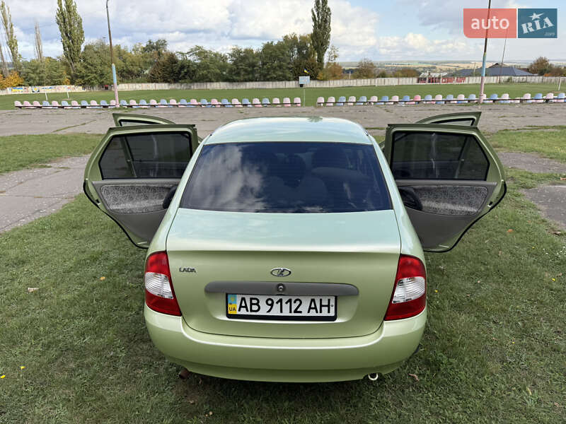 Седан ВАЗ / Lada 1118 Калина 2006 в Ладыжине