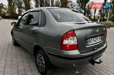Седан ВАЗ 1118 Калина 2008 в 