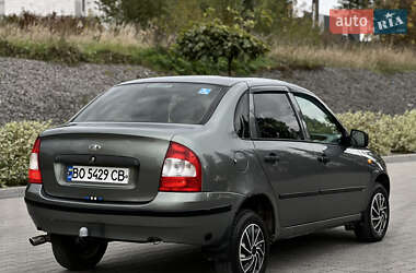 Седан ВАЗ 1118 Калина 2008 в 
