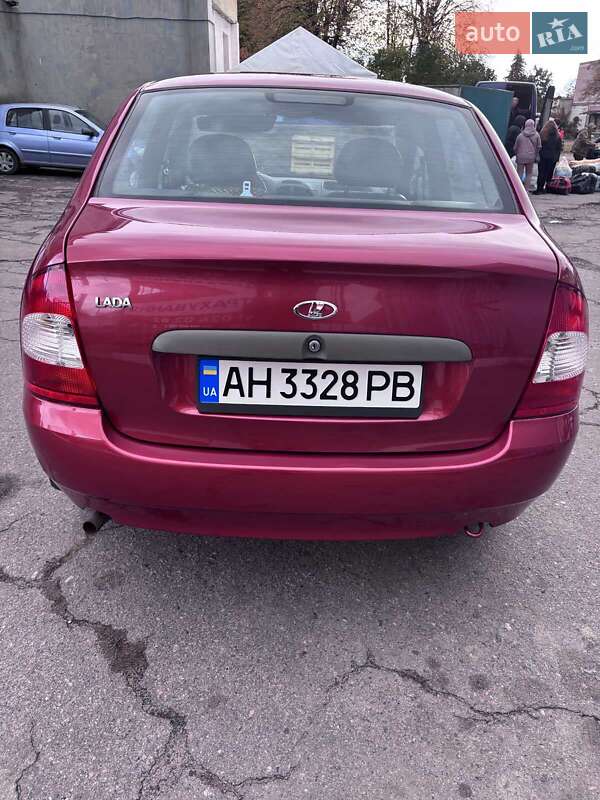 Седан ВАЗ / Lada 1118 Калина 2006 в Звенигородке