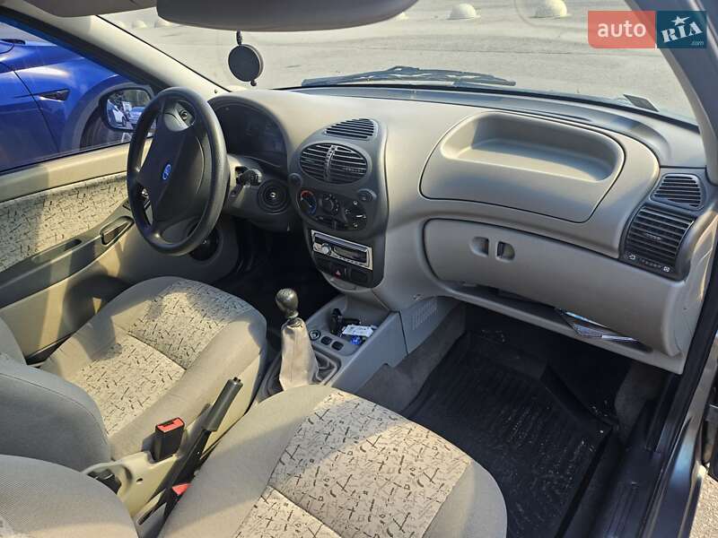 Седан ВАЗ / Lada 1118 Калина 2007 в Запорожье фото 9 Седан ВАЗ / Lada 1118 Калина 2007 в Запорожье