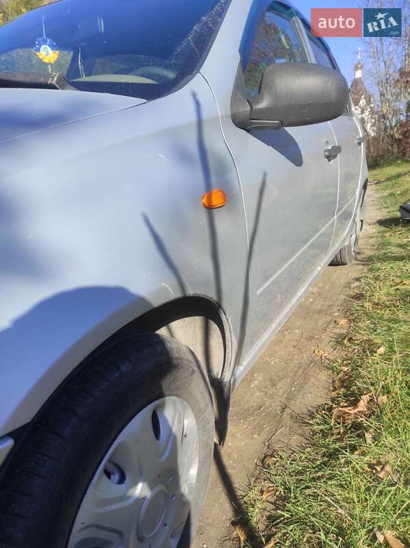 Седан ВАЗ / Lada 1118 Калина 2007 в Кам'янець-Подільському фото 3 Седан ВАЗ / Lada 1118 Калина 2007 в Кам'янець-Подільському