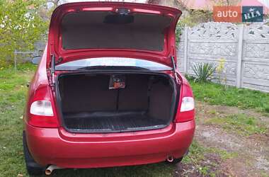 Седан ВАЗ 1118 Калина 2005 в  фото 2 Седан ВАЗ 1118 Калина 2005 в