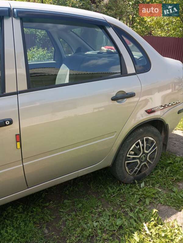 Седан ВАЗ / Lada 1118 Калина 2007 в Білі Ослави фото 5 Седан ВАЗ / Lada 1118 Калина 2007 в Білі Ослави