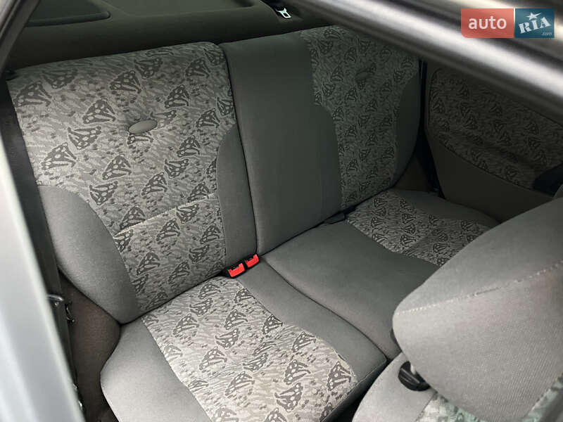 Седан ВАЗ / Lada 1118 Калина 2006 в Чернівцях фото 23 Седан ВАЗ / Lada 1118 Калина 2006 в Чернівцях