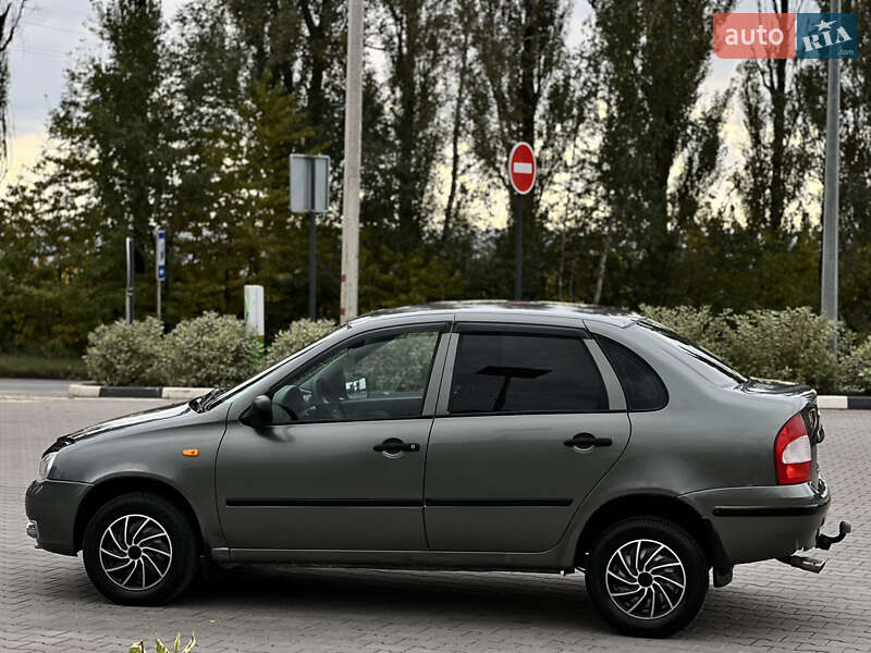 Седан ВАЗ / Lada 1118 Калина 2008 в Хмельницком