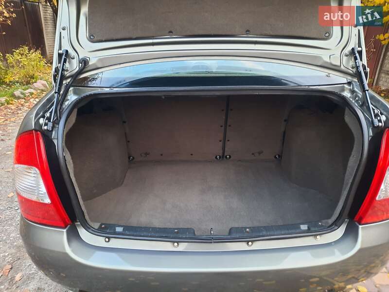 Седан ВАЗ / Lada 1118 Калина 2006 в Запорожье