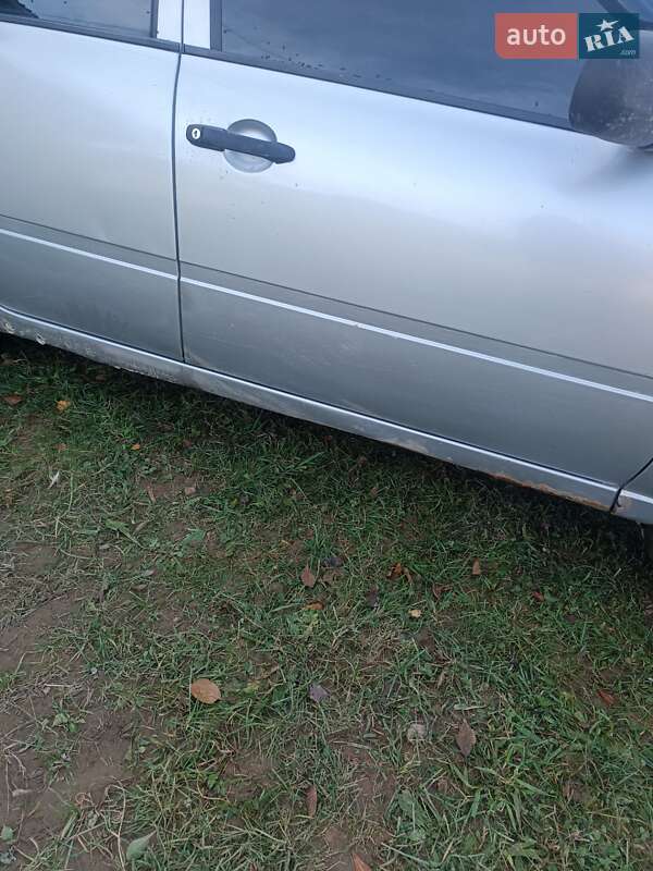 Седан ВАЗ / Lada 1118 Калина 2007 в Яремче