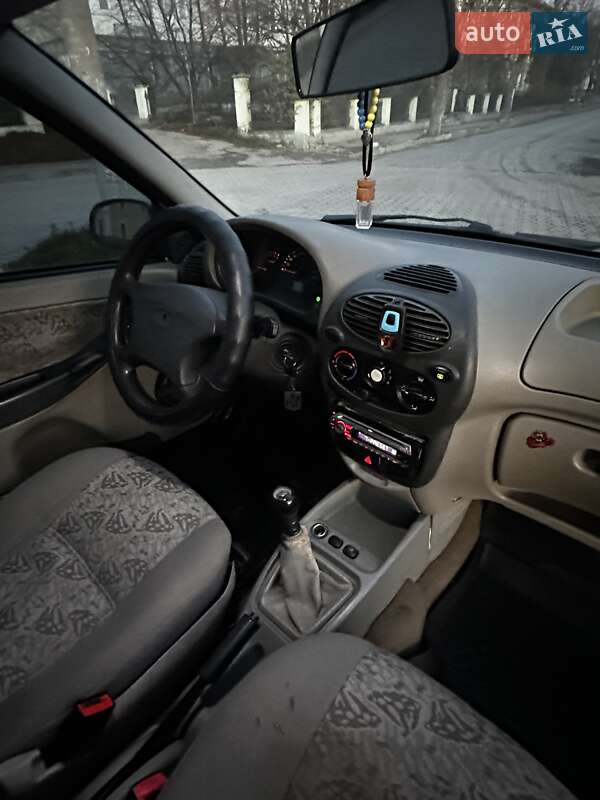 Седан ВАЗ / Lada 1118 Калина 2006 в Чорткове фото 18 Седан ВАЗ / Lada 1118 Калина 2006 в Чорткове