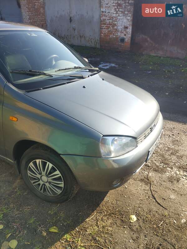 Седан ВАЗ / Lada 1118 Калина 2006 в Краснограде