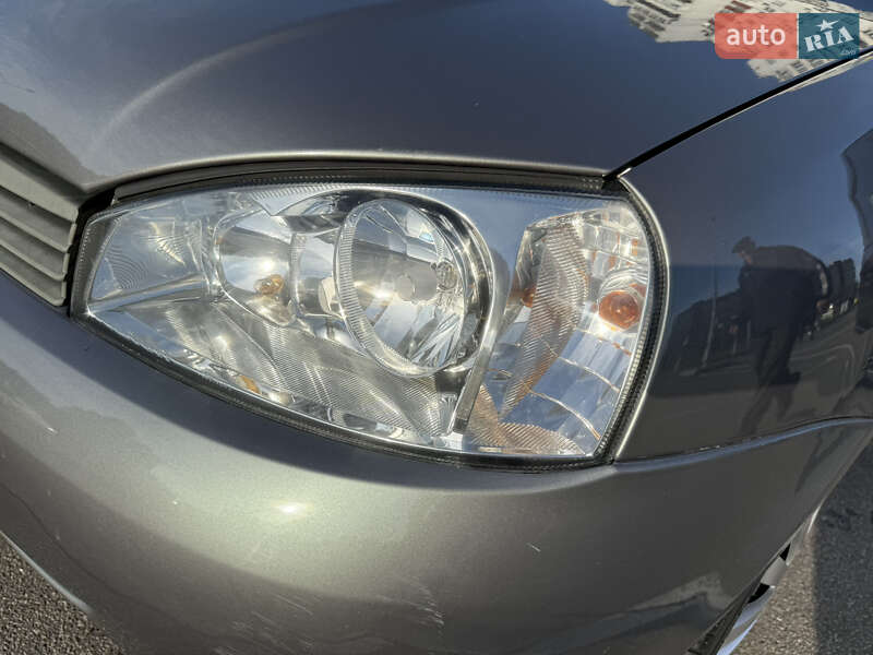 Седан ВАЗ / Lada 1118 Калина 2011 в Києві