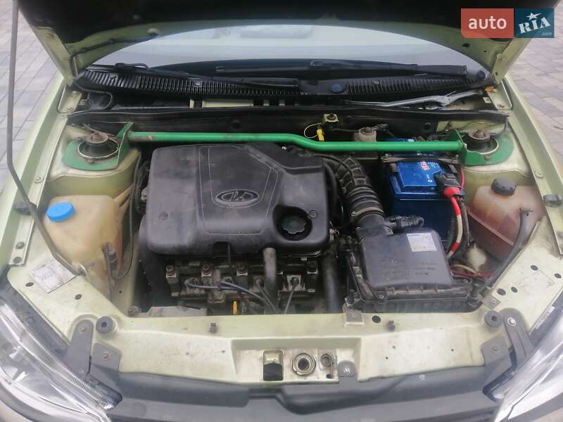 Седан ВАЗ / Lada 1118 Калина 2006 в Виннице