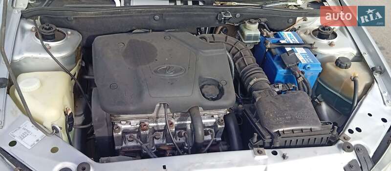 Седан ВАЗ / Lada 1118 Калина 2007 в Здолбуніві