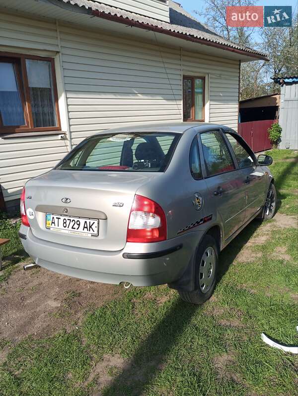 Седан ВАЗ / Lada 1118 Калина 2007 в Делятине