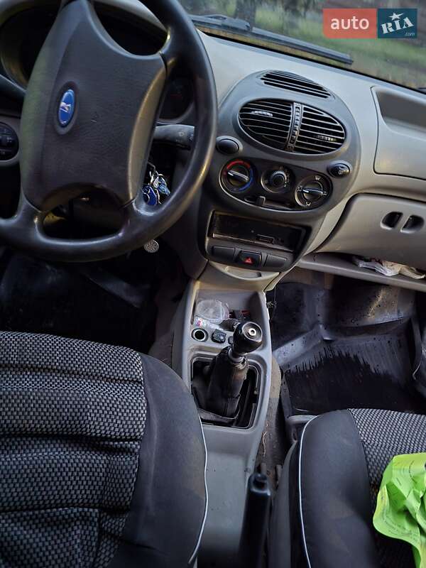 Седан ВАЗ / Lada 1118 Калина 2007 в Чернигове фото 9 Седан ВАЗ / Lada 1118 Калина 2007 в Чернигове