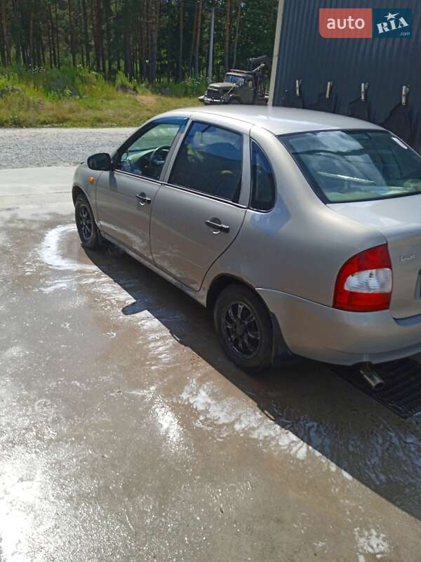 Седан ВАЗ / Lada 1118 Калина 2006 в Славуті