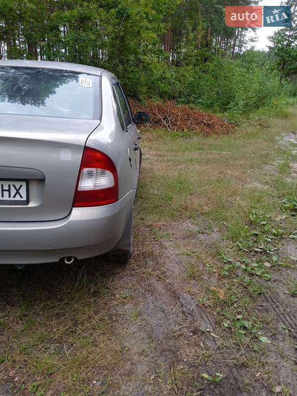 Седан ВАЗ / Lada 1118 Калина 2006 в Славуті