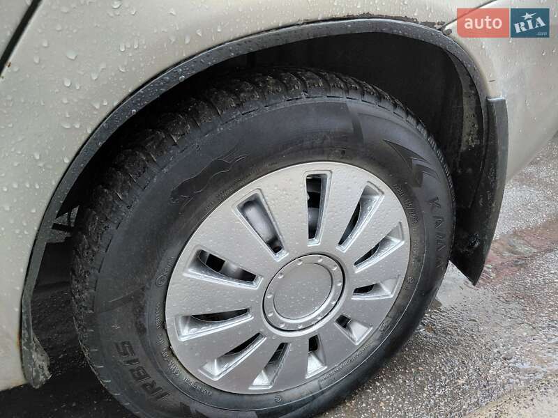 Седан ВАЗ / Lada 1118 Калина 2006 в Виннице фото 32 Седан ВАЗ / Lada 1118 Калина 2006 в Виннице