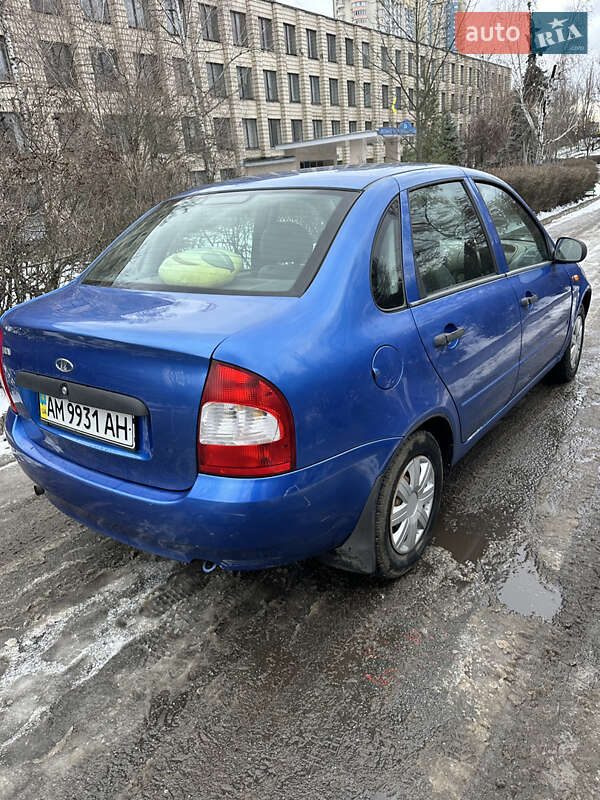 Седан ВАЗ / Lada 1118 Калина 2006 в Киеве