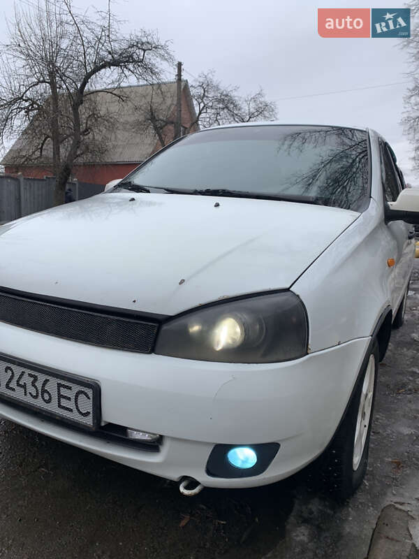 Хетчбек ВАЗ / Lada 1119 Калина 2012 в Сумах