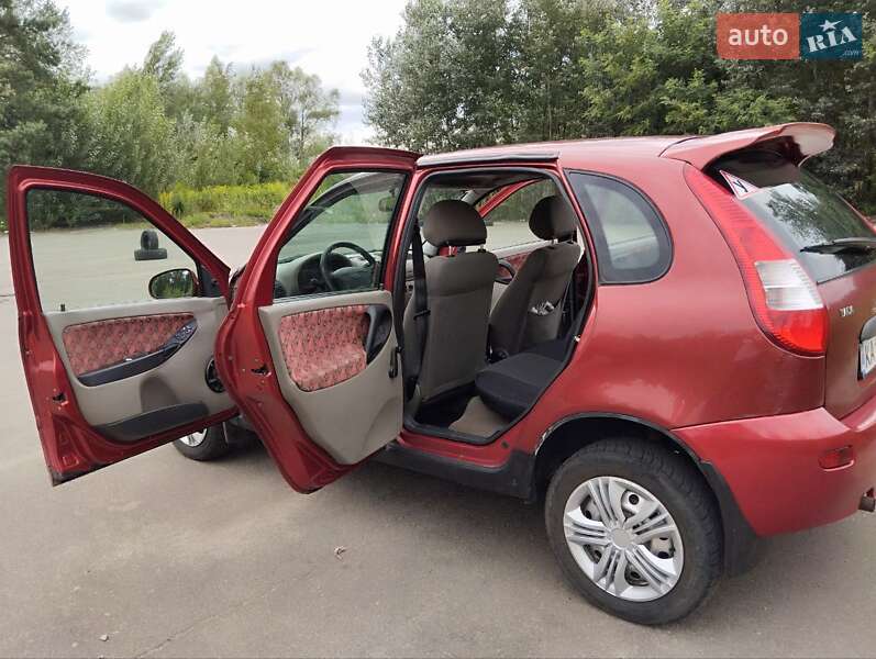 Хэтчбек ВАЗ / Lada 1119 Калина 2007 в Обухове