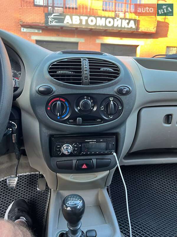 Хэтчбек ВАЗ / Lada 1119 Калина 2007 в Днепре