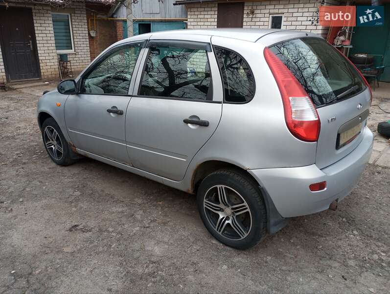 Хэтчбек ВАЗ / Lada 1119 Калина 2007 в Новой Водолаге фото 5 Хэтчбек ВАЗ / Lada 1119 Калина 2007 в Новой Водолаге