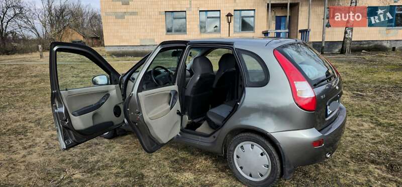 Хэтчбек ВАЗ / Lada 1119 Калина 2009 в Полтаве