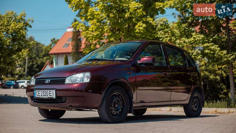 Хэтчбек ВАЗ / Lada 1119 Калина 2010 в Черновцах