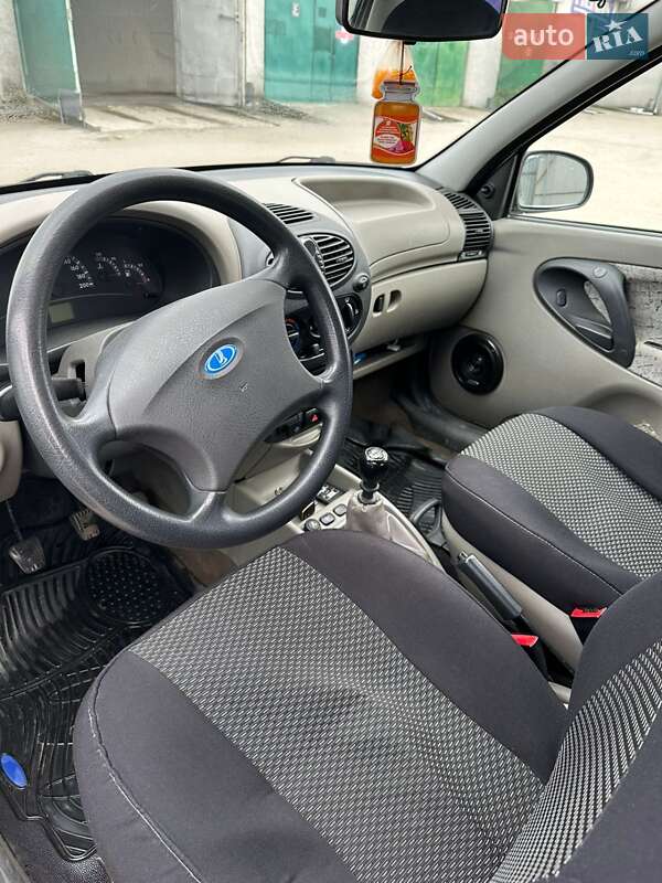 Хэтчбек ВАЗ / Lada 1119 Калина 2008 в Тернополе