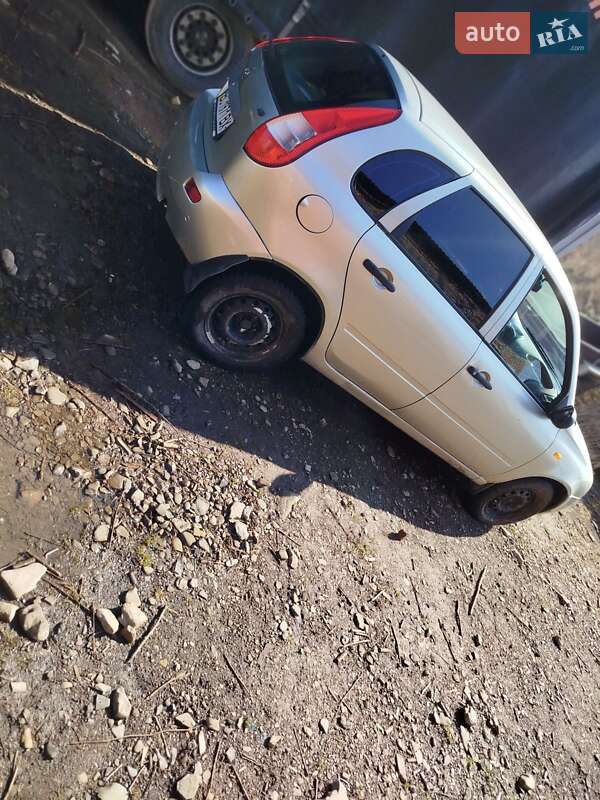 Хэтчбек ВАЗ / Lada 1119 Калина 2005 в Старом Самборе фото 4 Хэтчбек ВАЗ / Lada 1119 Калина 2005 в Старом Самборе