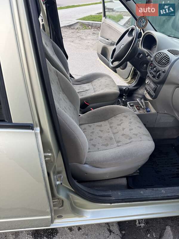 Хетчбек ВАЗ / Lada 1119 Калина 2008 в Житомирі