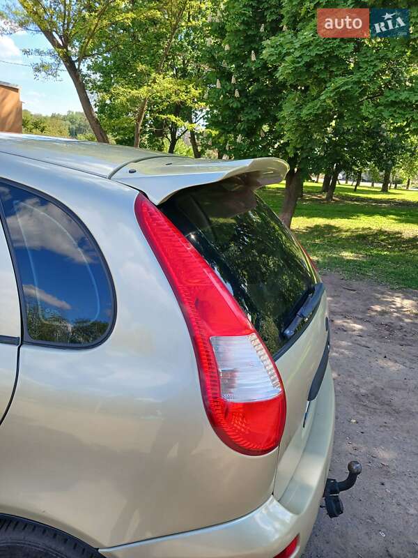 Хэтчбек ВАЗ / Lada 1119 Калина 2009 в Машевке