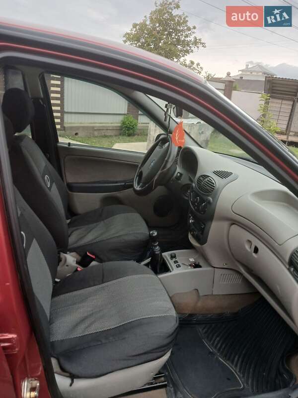 Хэтчбек ВАЗ / Lada 1119 Калина 2008 в Магале фото 4 Хэтчбек ВАЗ / Lada 1119 Калина 2008 в Магале