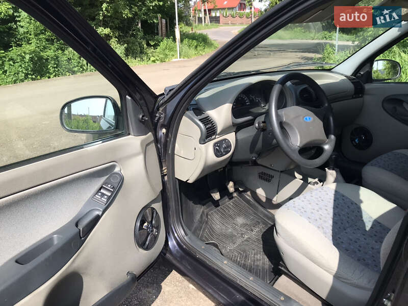 Хэтчбек ВАЗ / Lada 1119 Калина 2008 в Ровно