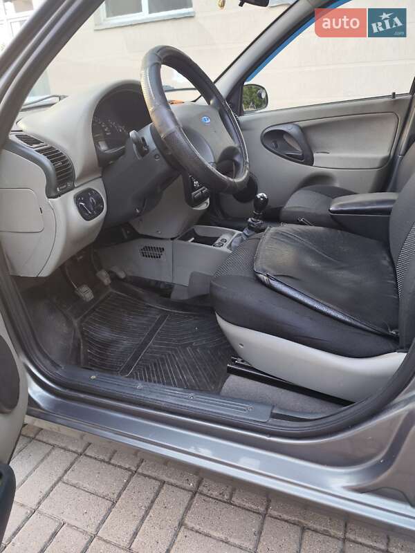 Хэтчбек ВАЗ / Lada 1119 Калина 2008 в Каменке-Бугской