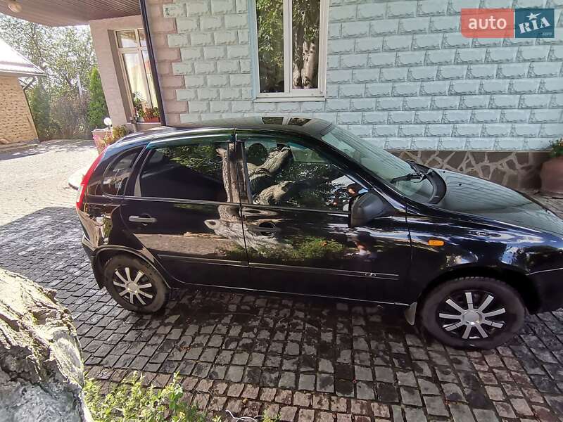 Хэтчбек ВАЗ / Lada 1119 Калина 2011 в Харькове