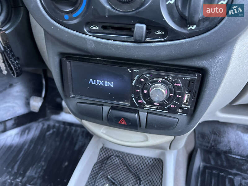 Хэтчбек ВАЗ / Lada 1119 Калина 2008 в Хусте