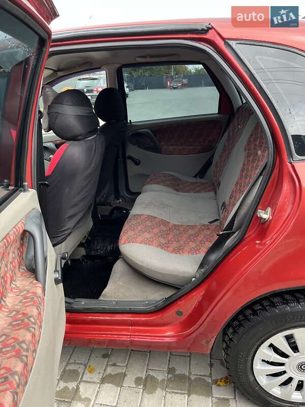 Хэтчбек ВАЗ / Lada 1119 Калина 2008 в Черкассах