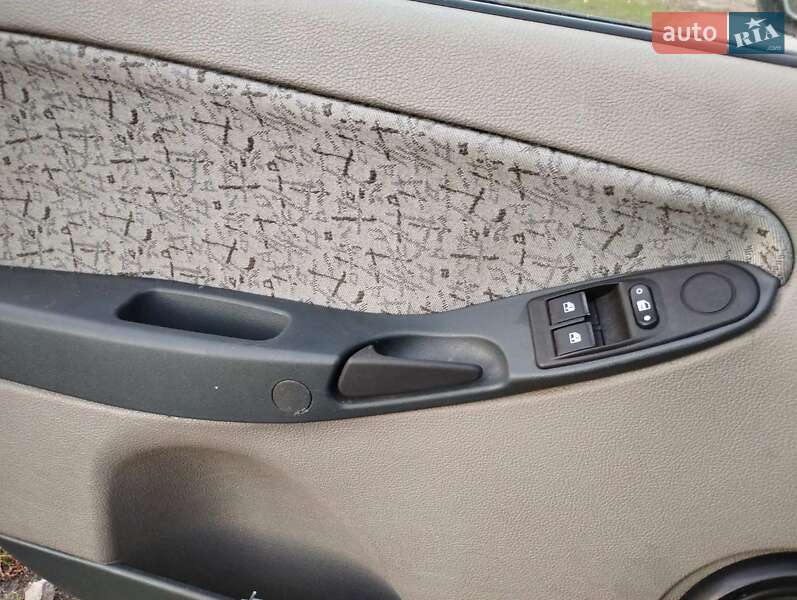 Хэтчбек ВАЗ / Lada 1119 Калина 2007 в Киеве фото 6 Хэтчбек ВАЗ / Lada 1119 Калина 2007 в Киеве