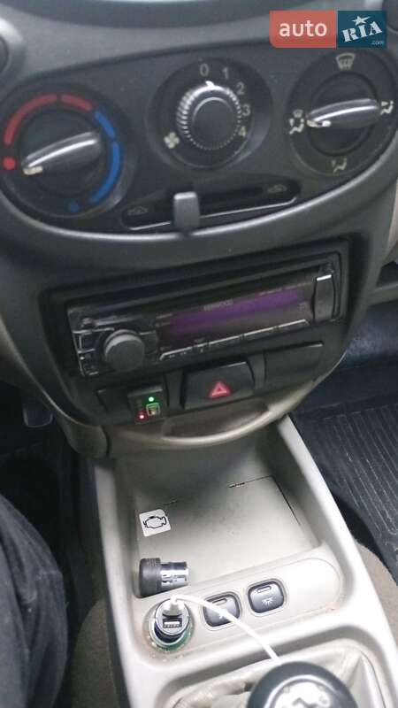 Хэтчбек ВАЗ / Lada 1119 Калина 2007 в Киеве