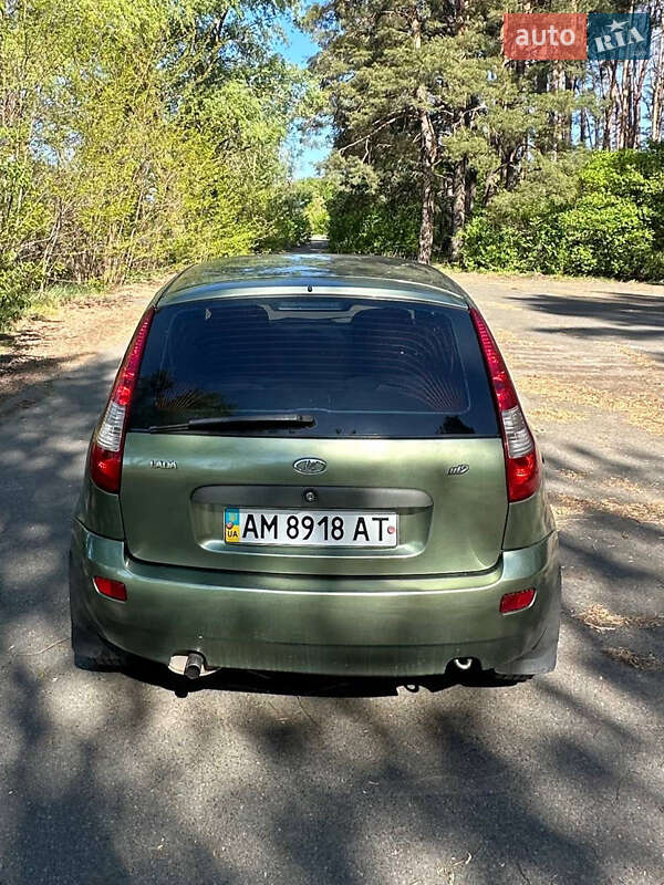 Хетчбек ВАЗ / Lada 1119 Калина 2008 в Києві