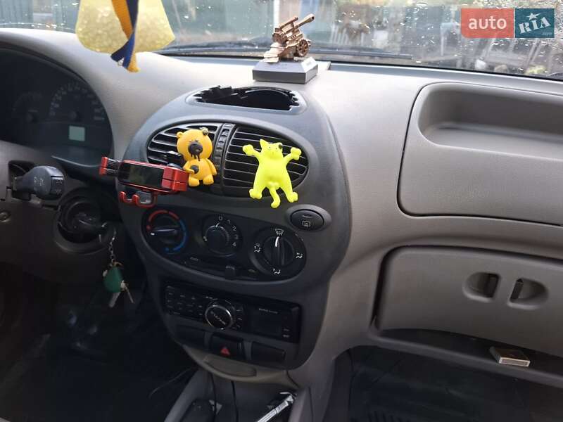 Хэтчбек ВАЗ / Lada 1119 Калина 2007 в Виннице