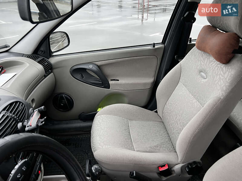 Хэтчбек ВАЗ / Lada 1119 Калина 2008 в Киеве