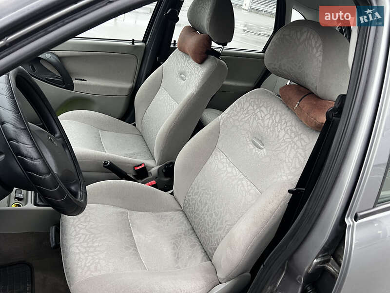 Хэтчбек ВАЗ / Lada 1119 Калина 2008 в Киеве