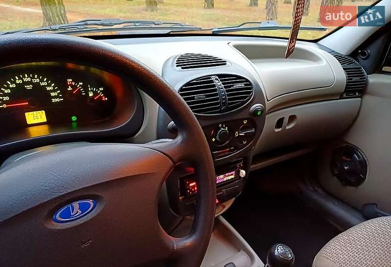 Хэтчбек ВАЗ / Lada 1119 Калина 2011 в Сумах фото 9 Хэтчбек ВАЗ / Lada 1119 Калина 2011 в Сумах